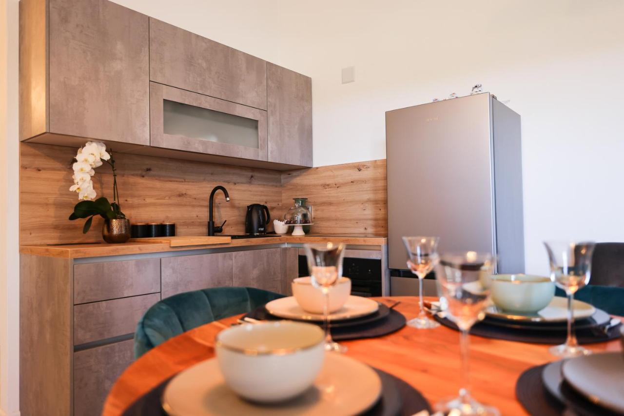 Apartments Marta Verunic ภายนอก รูปภาพ