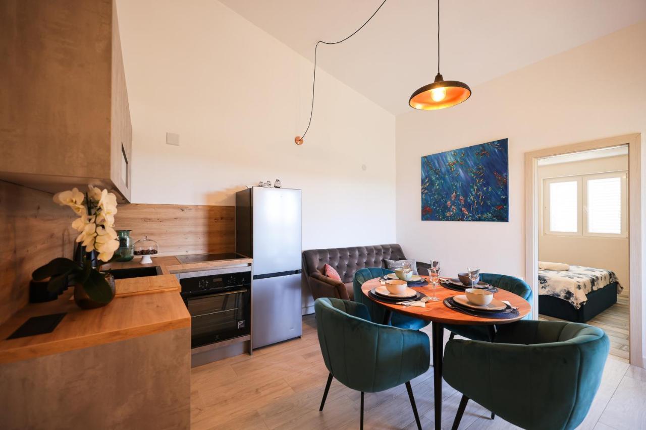 Apartments Marta Verunic ภายนอก รูปภาพ