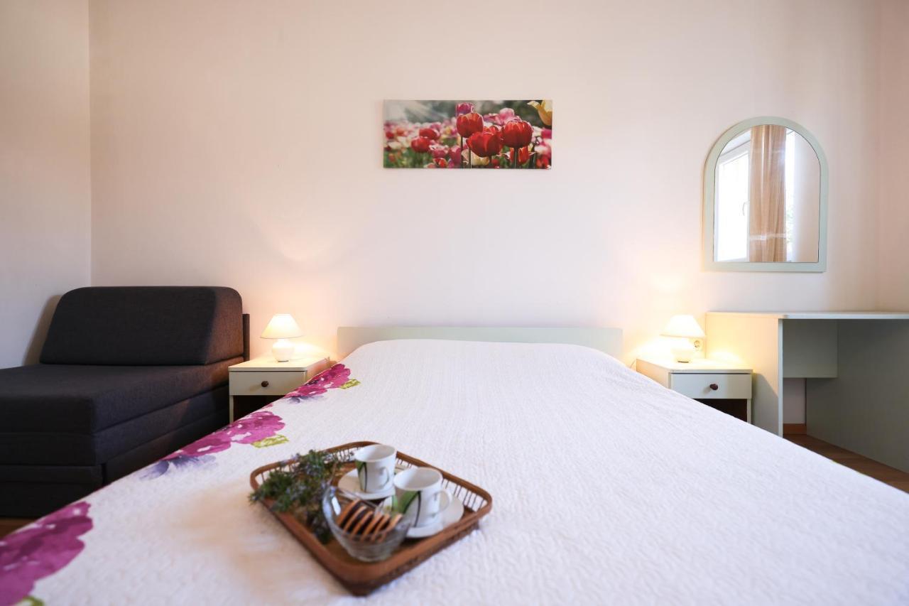 Apartments Marta Verunic ภายนอก รูปภาพ